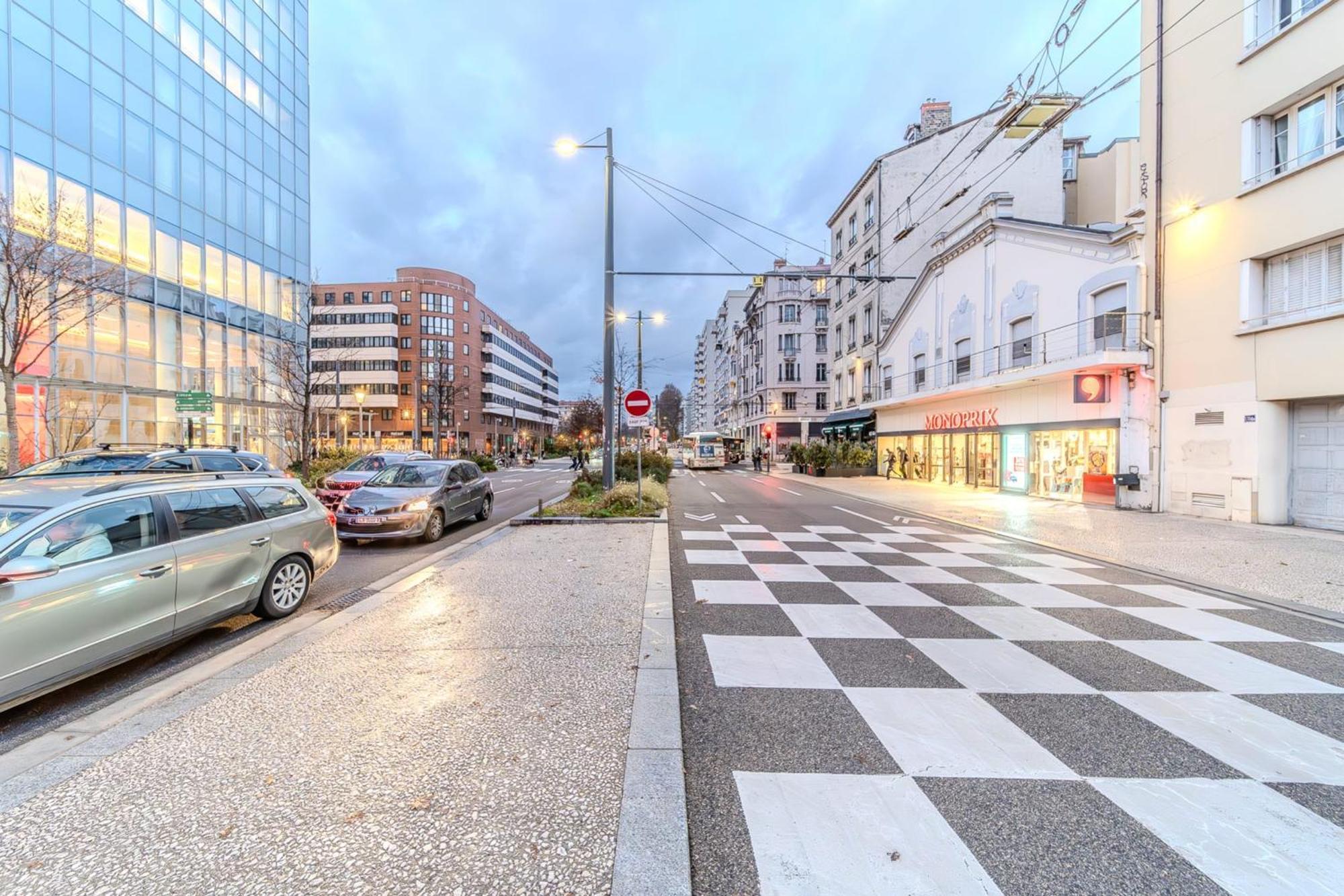 Charming 1-Bedroom Apartment Across From Halles Paul Bocuse & Part-Dieu Лион Экстерьер фото